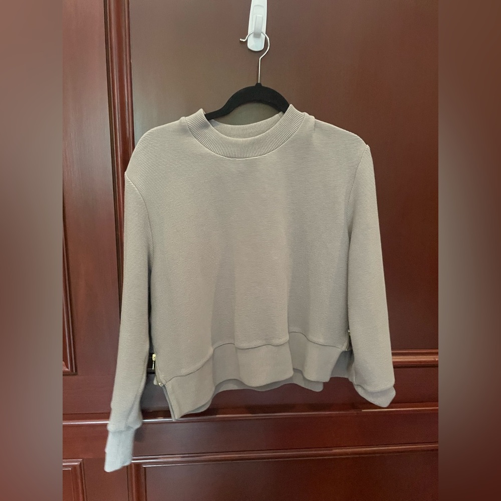 Dark grey Varley crewneck sweater
